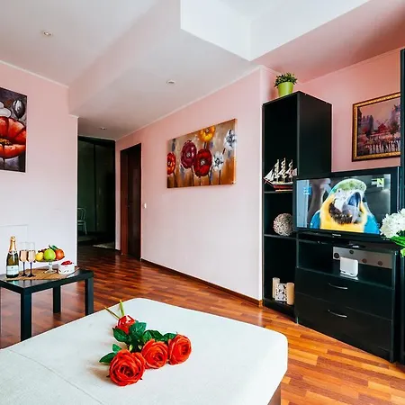 Apartment Vip-kvartira By Nezavisimosti 46 *